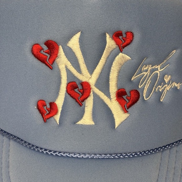 NY Yankees Loyal Origins Unisex OSFA Baby Blue White Trucker Hat Embroidered MLB - Picture 5 of 5